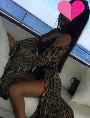 Арина — знакомства для секса в Сочи