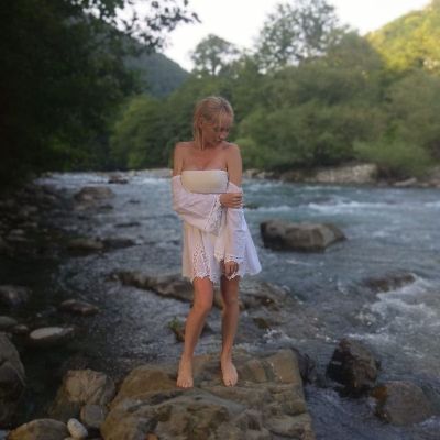 толстая проститутка Анжелика, секс-услуги от 5000 руб. в час