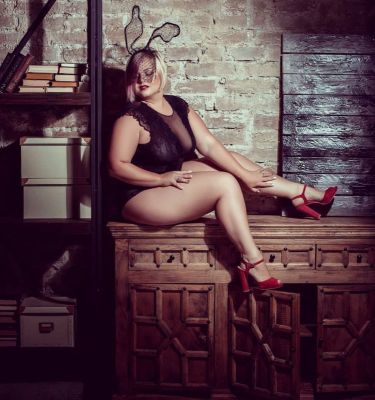 Кристюша Адлер, 25 лет