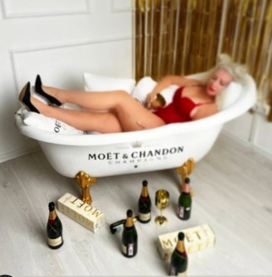 Вероника, 30 лет — госпожа со страпоном