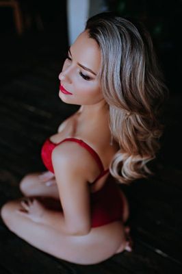 Юлия — возбуждающий массаж в Сочи