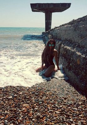 Карина , 27 лет — нежный бдсм