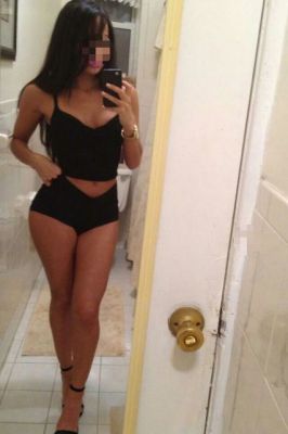 Молоденькая студентка Марина, рост: 170, вес: 58