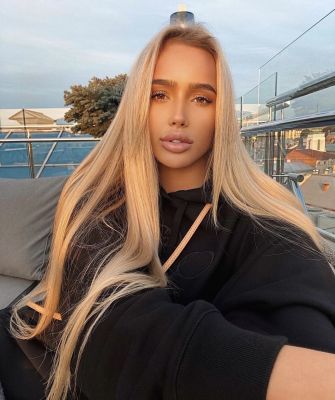 Анастасия предлагает массаж простаты страпоном, недорого