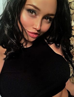 Леся предлагает массаж простаты страпоном, недорого