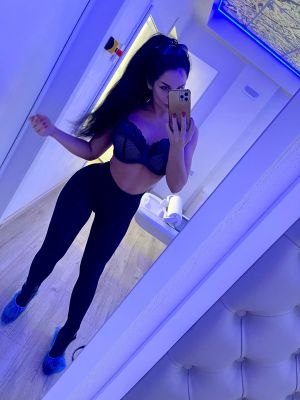 Лика — массаж лингама, классический секс