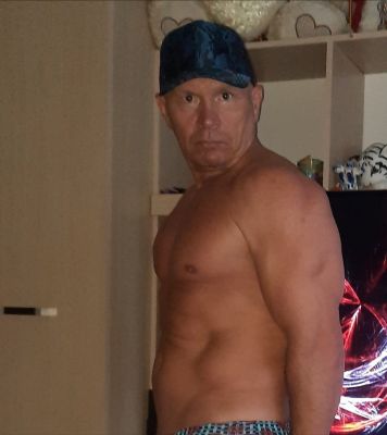 Би пара Адлер — пышка в Сочи